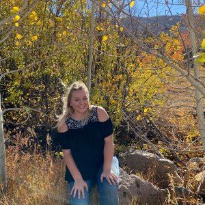 Meet your Posher, Katelynn